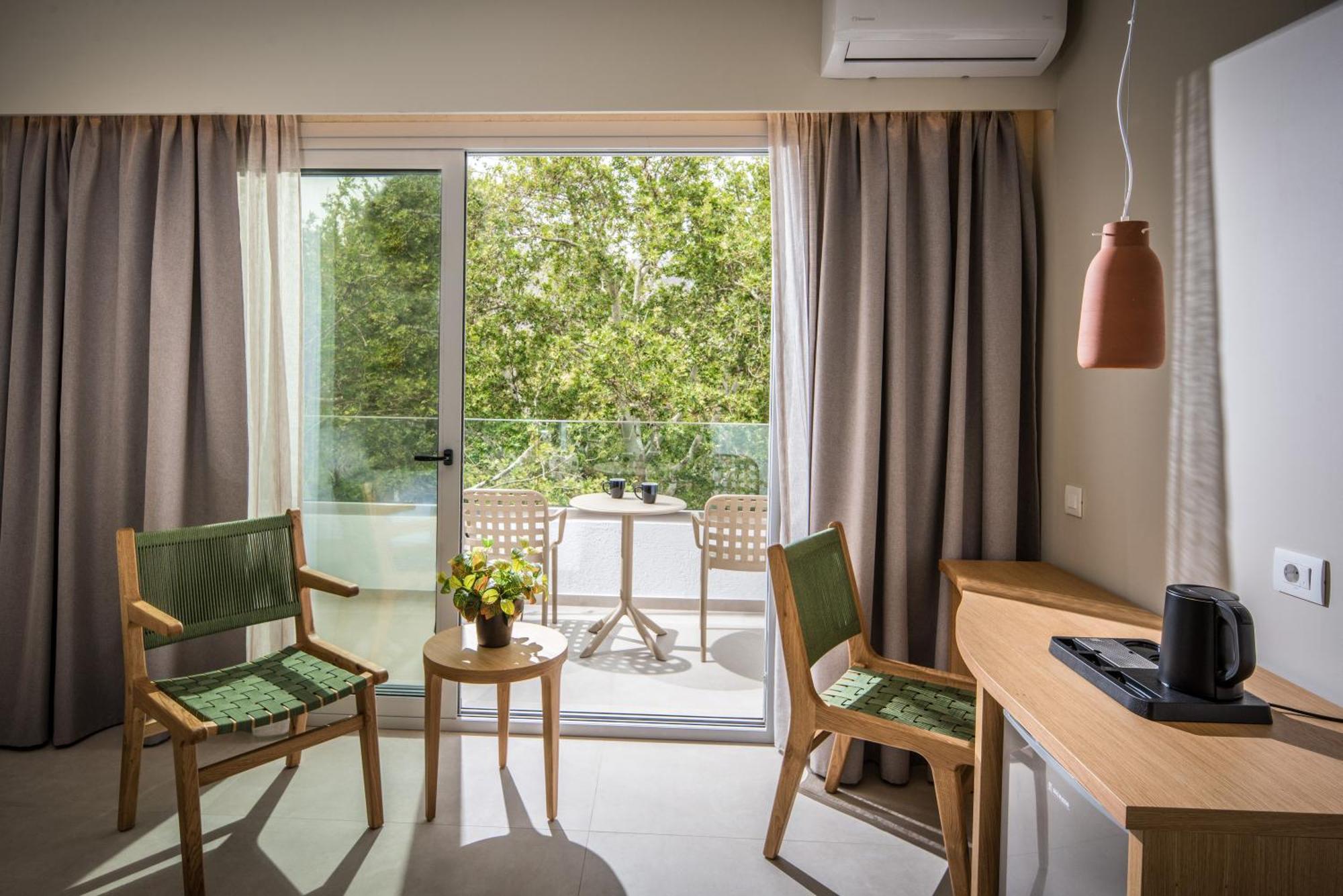 South Coast Hotel Makrýgialos Exteriér fotografie